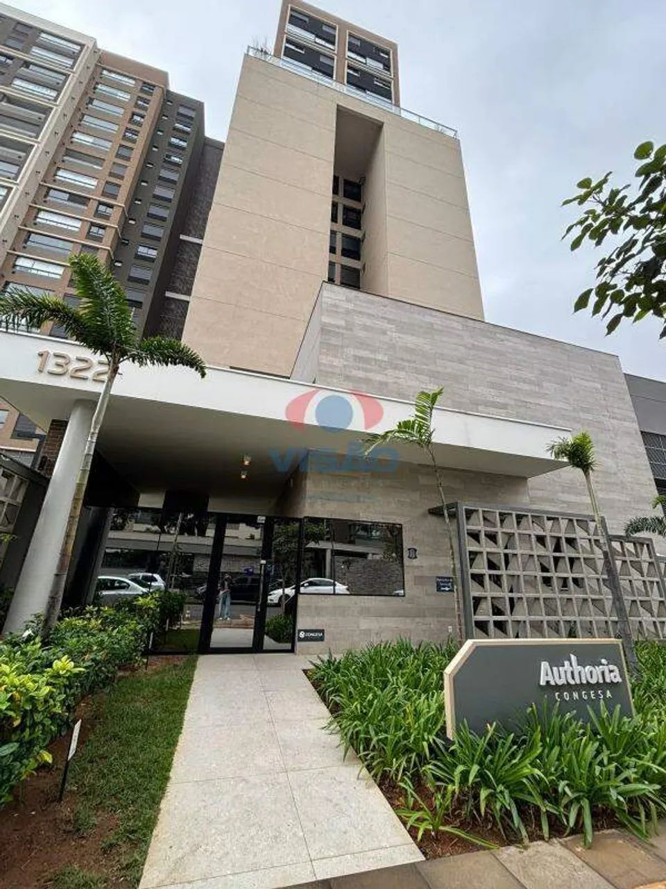 Duplex Sofisticado com 2 Suítes em Localização Privilegiada