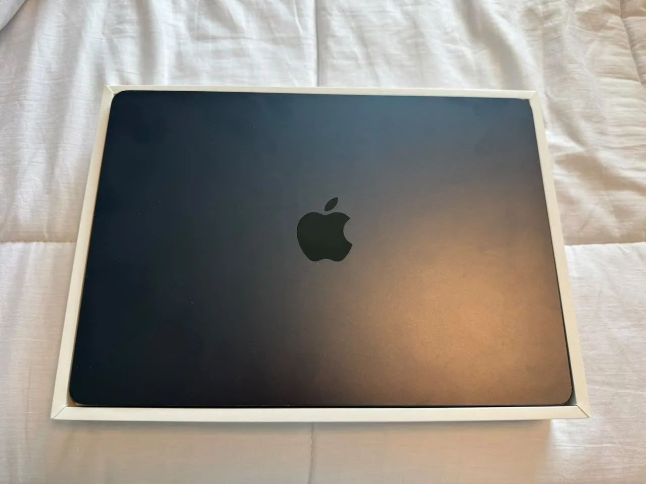 MacBook Air M2 2022 | 8GB RAM | Excelente Estado + Caixa e