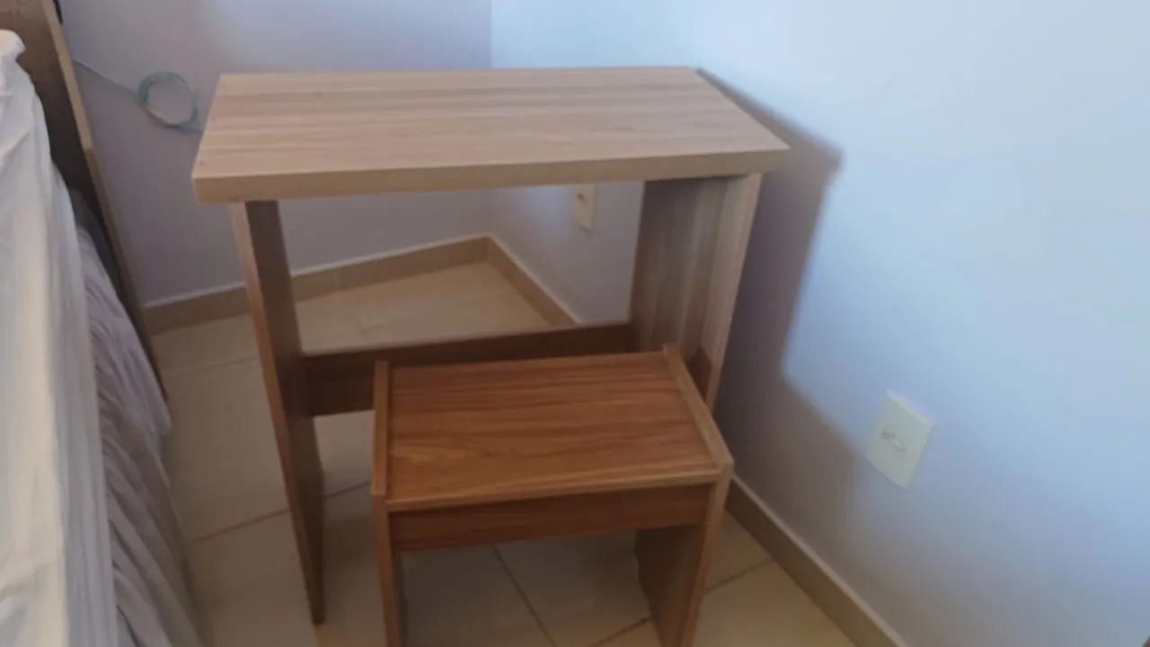 Mesa.em mdf para estudos - Foto 3