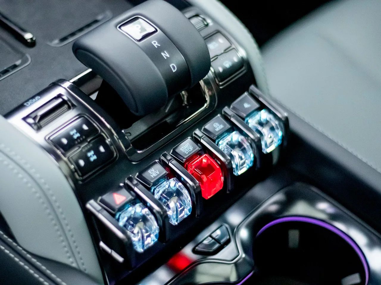 Denza B5 SUV híbrido plug-in, foto 9 de 11