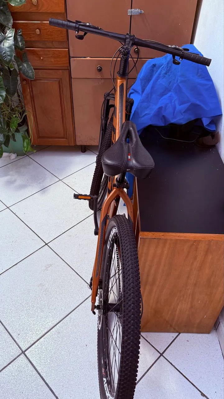Bicicleta aro 29 FIRST - Foto 3