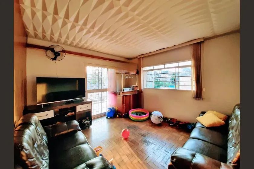 Casa à Venda - Dom Bosco, 4 Quartos, 216 m2