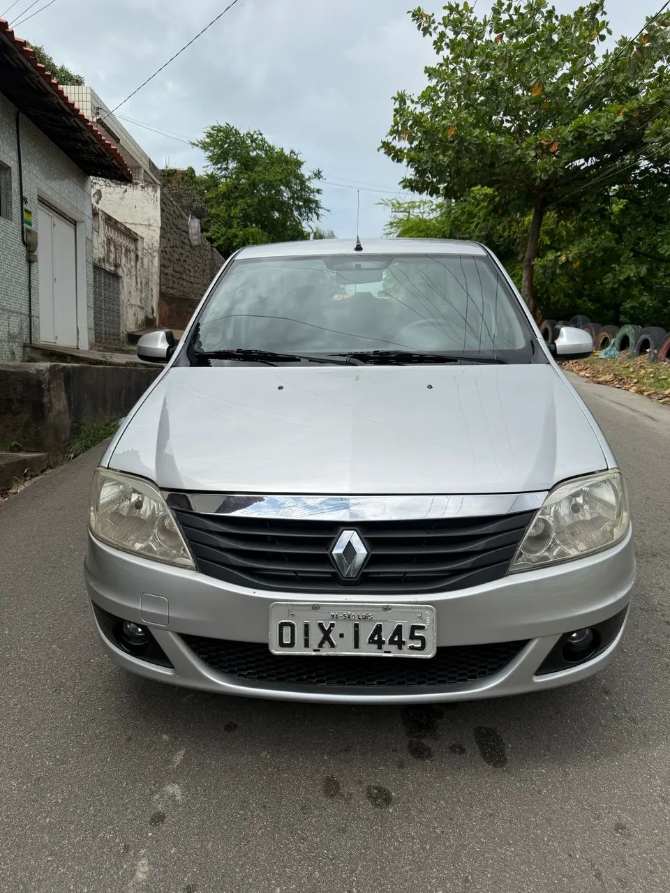 Renault Logan 2013