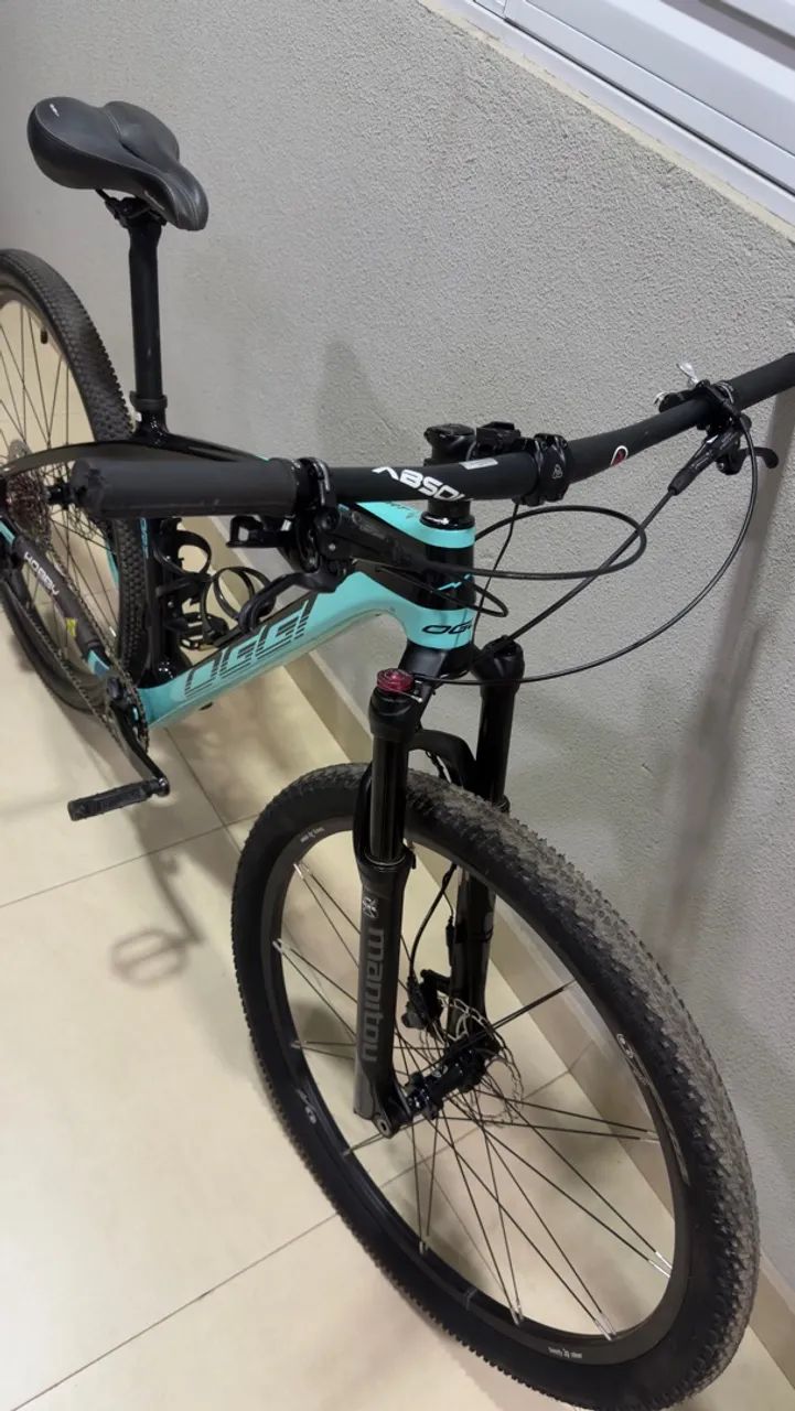 Bicicleta Light Carbon OGGI - Foto 3