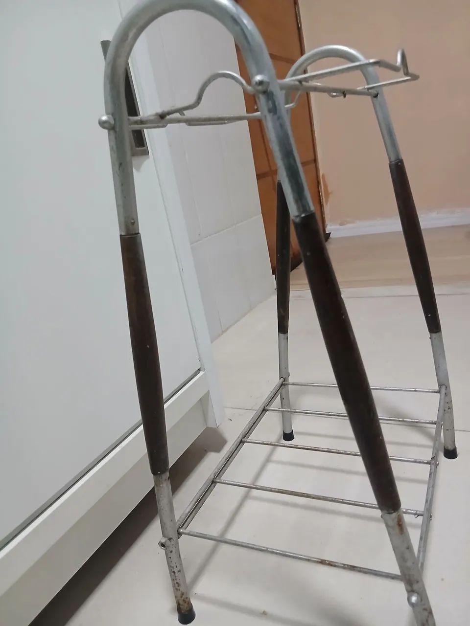 Mesinha retro multiuso anos 70/80 - Foto 5