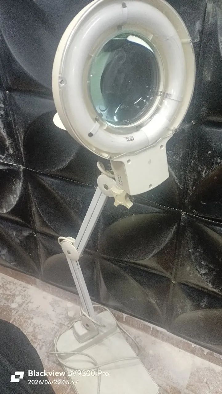 Luminária lupa toyo TL-1100