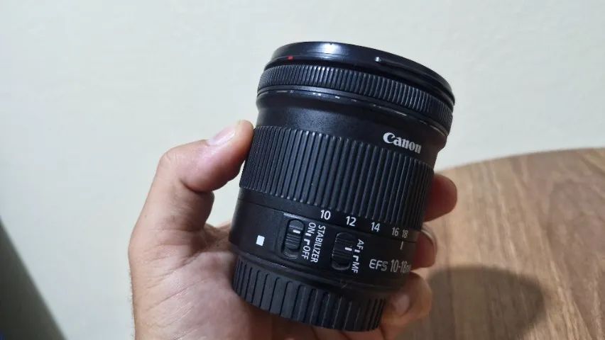 Lente Canon EF-S 10-18mm IS STM - Acessórios para Câmeras e