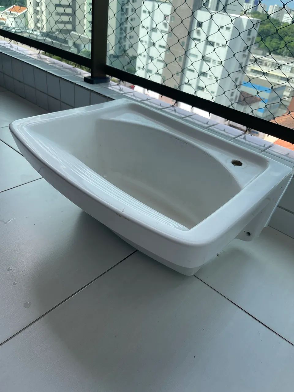 Tanque de lavar roupa DECA - Em Louça 