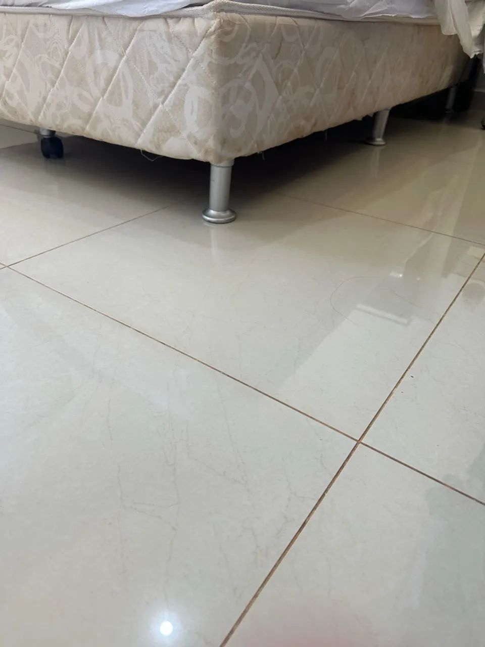 Vendo base box com cabeceira! - Foto 3