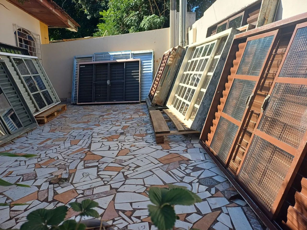 Vendemos  e Compramos Janelas usadas 