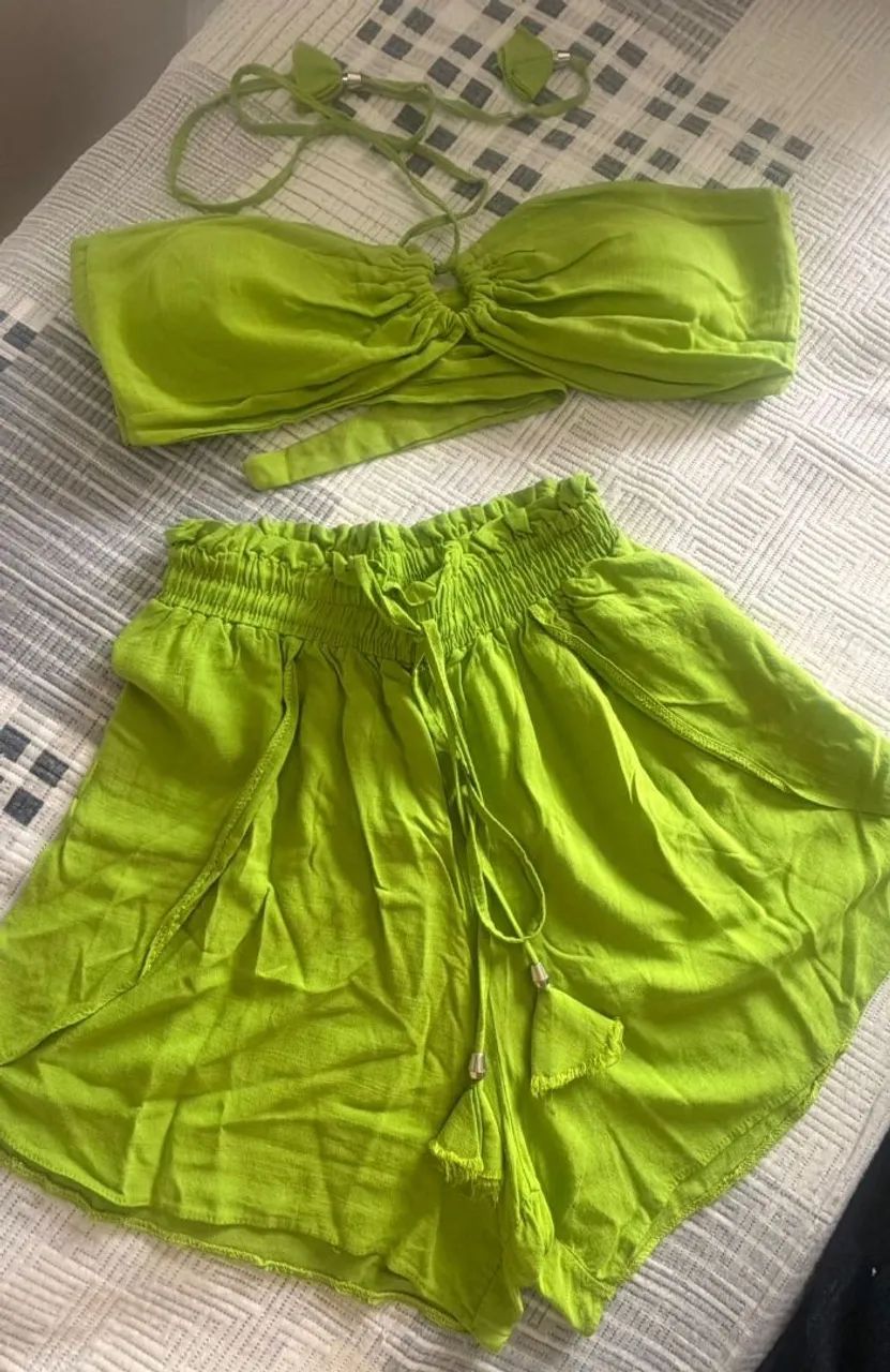 Conjunto Short e Cropped Verde Tecido Leve e Confortável.  - Foto 2