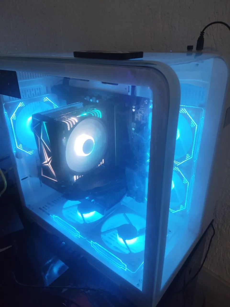 Pc gamer AMD RYZEN5 445600690655744002