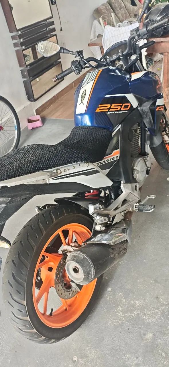 Twister 250 azul com laranja  - Foto 4