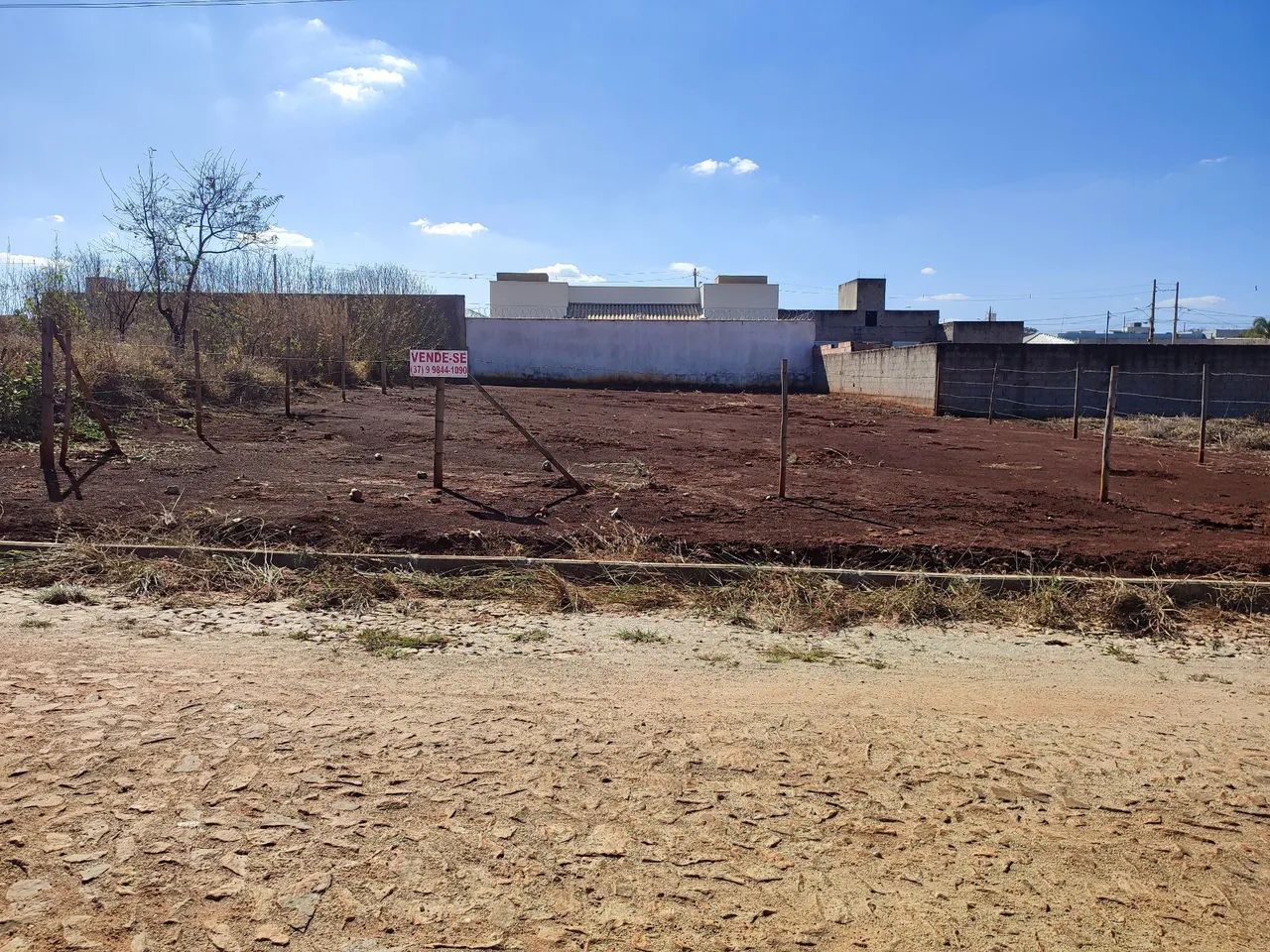 Lote excelente localização 100% plano