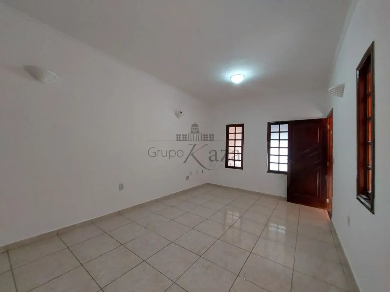 Casa Sobrado - Bosque dos Eucaliptos - 3 Dormitórios - 125m². - Foto 2