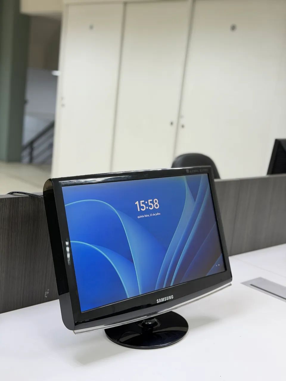 Monitor Samsung SyncMaster 2033M - 20? | Revisado | Pronto para Uso - Foto 3