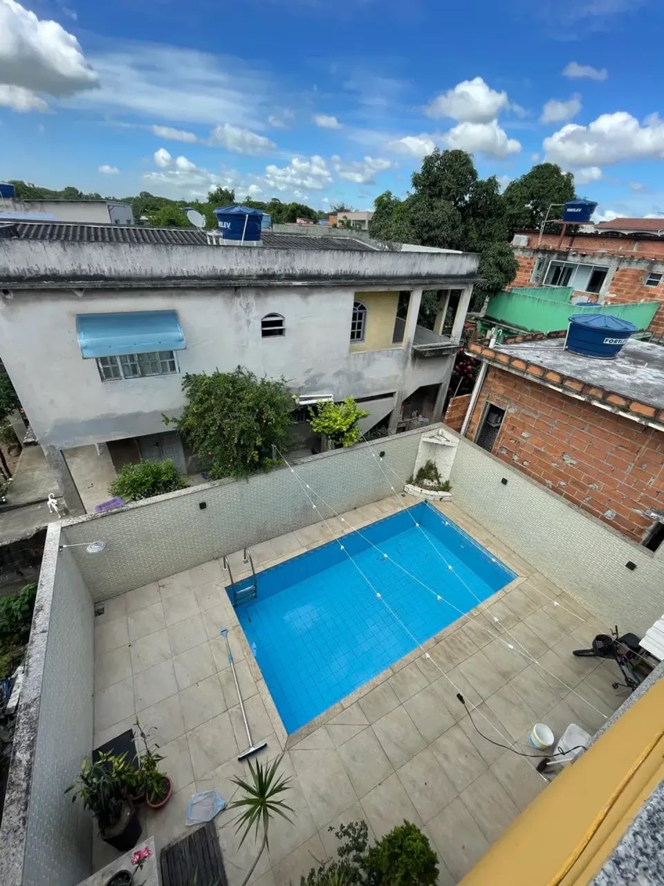CASA TRIPLES COM PISCINA E CHURRASQUEIRA EM JARDIM MARILANDIA - Foto 3