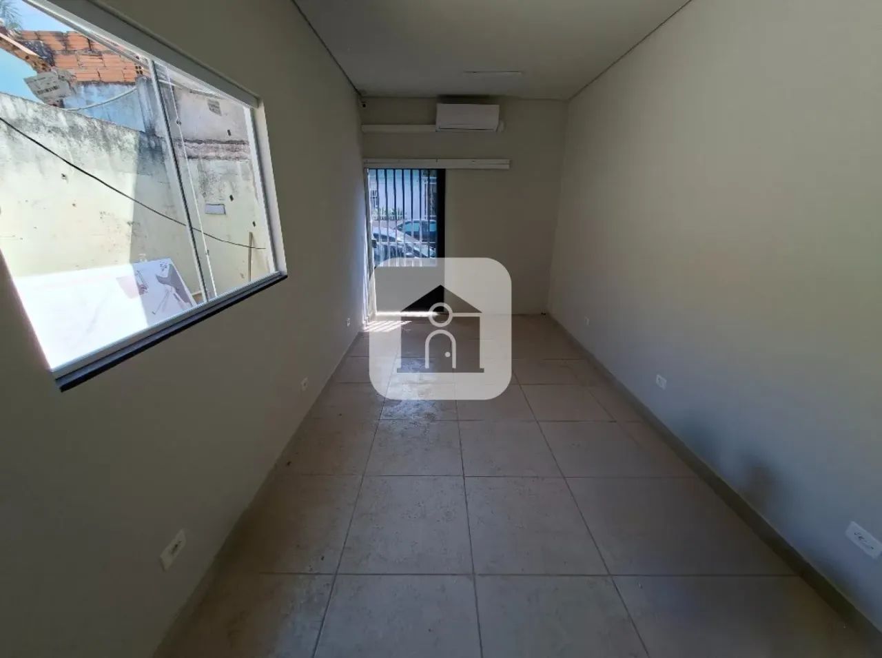 Sala comercial para locação no bairro cazeca - Foto 4