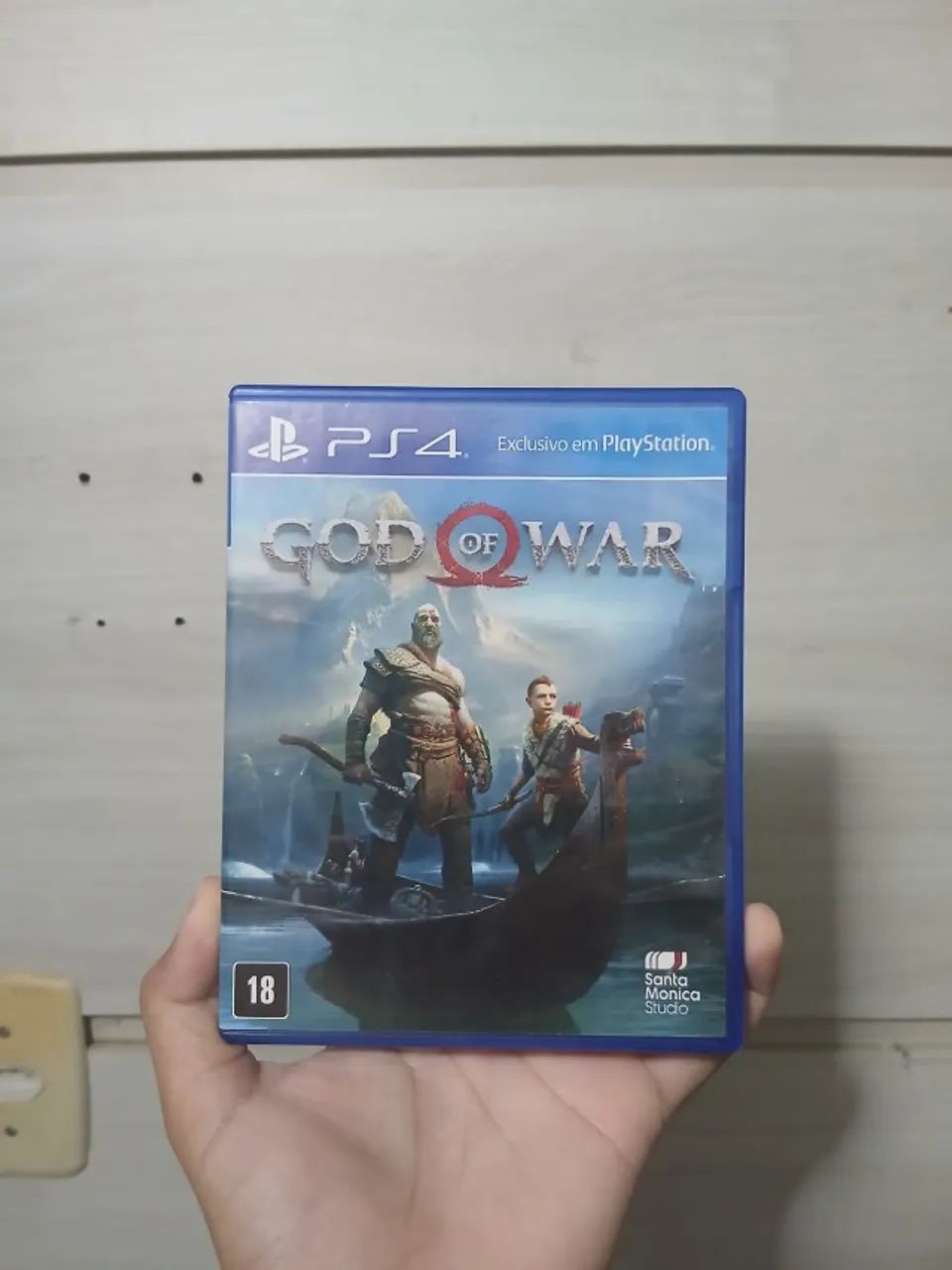 God of War 2018 + GOW 3 Remaster PS4 + Brinde Vendo God of War 2018 e God of War 3 Remaste - Foto 2