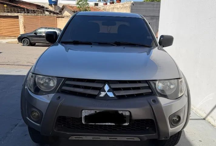 Mitsubishi L200 L200 Triton GLS 3.2 CD TB Int.Diesel Mec 2017