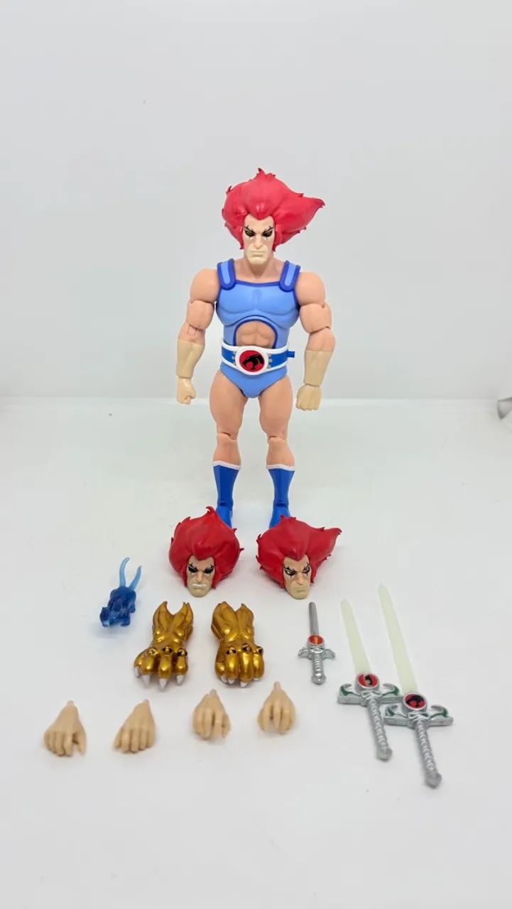 Boneco ThunderCats ULTIMATES - Lion-O - Acende Olho - Foto 2