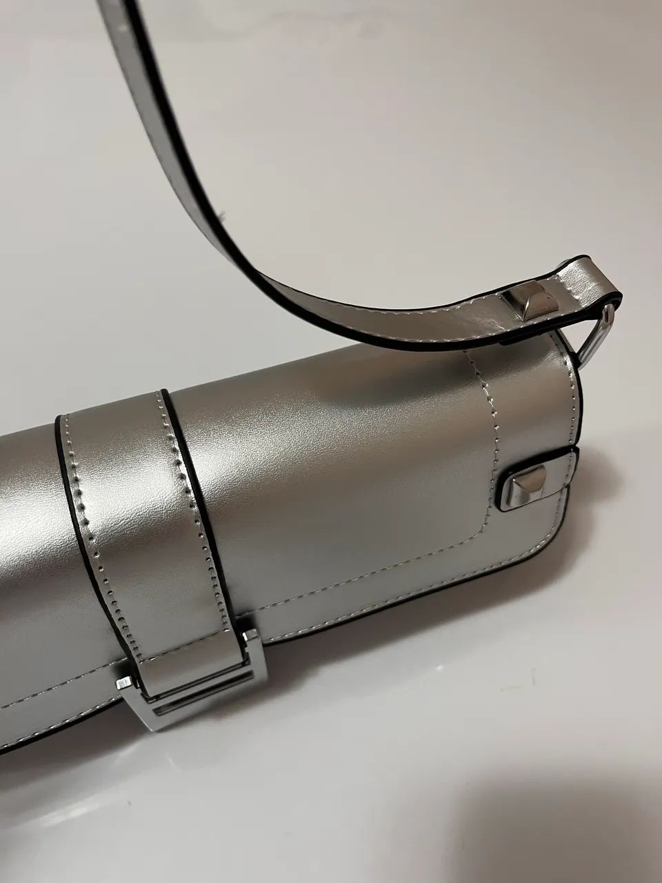Bolsa pequena prata - Foto 4