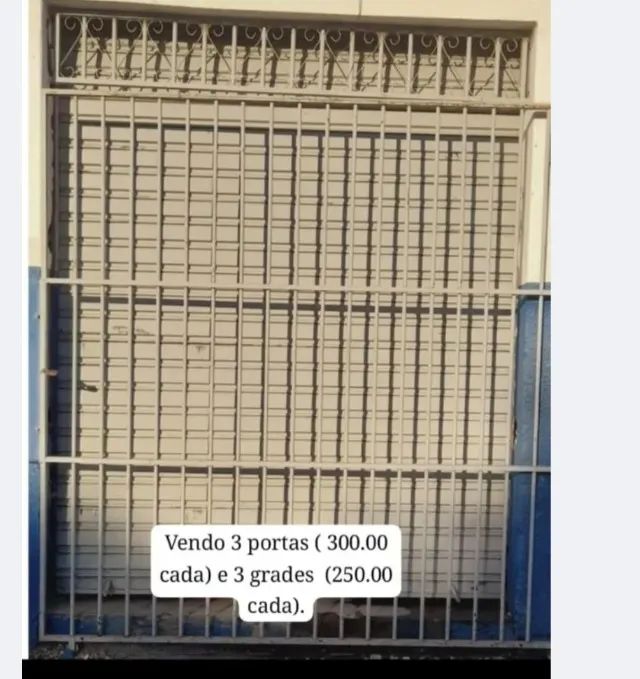 Porta de aço com grade