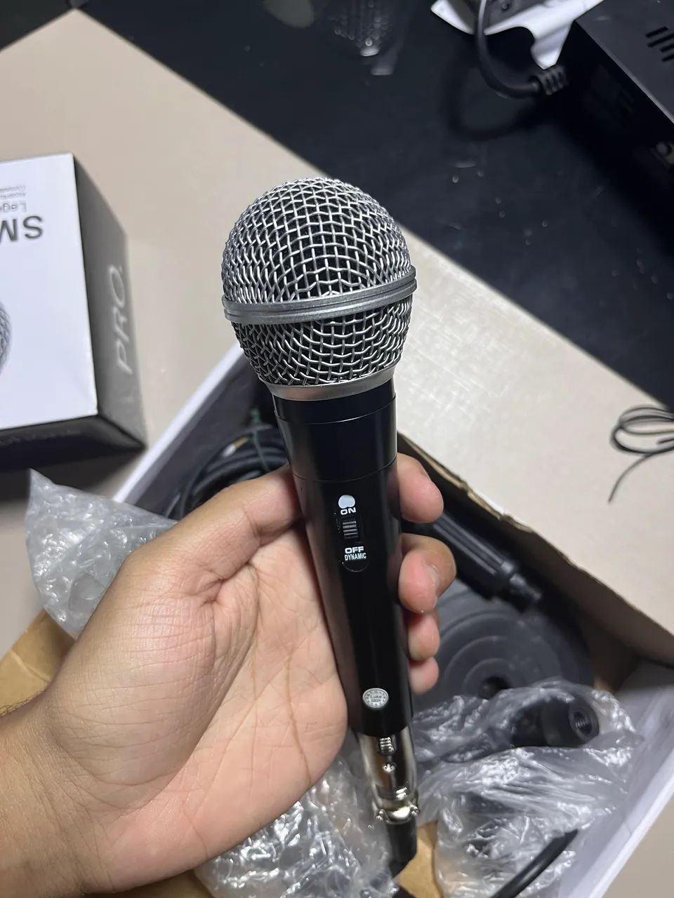 Microfone SM-58 Novo na caixa 
