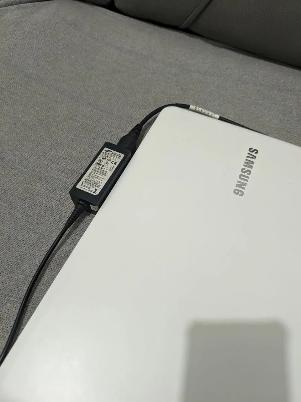 Vendo notebook Samsung  - Foto 4