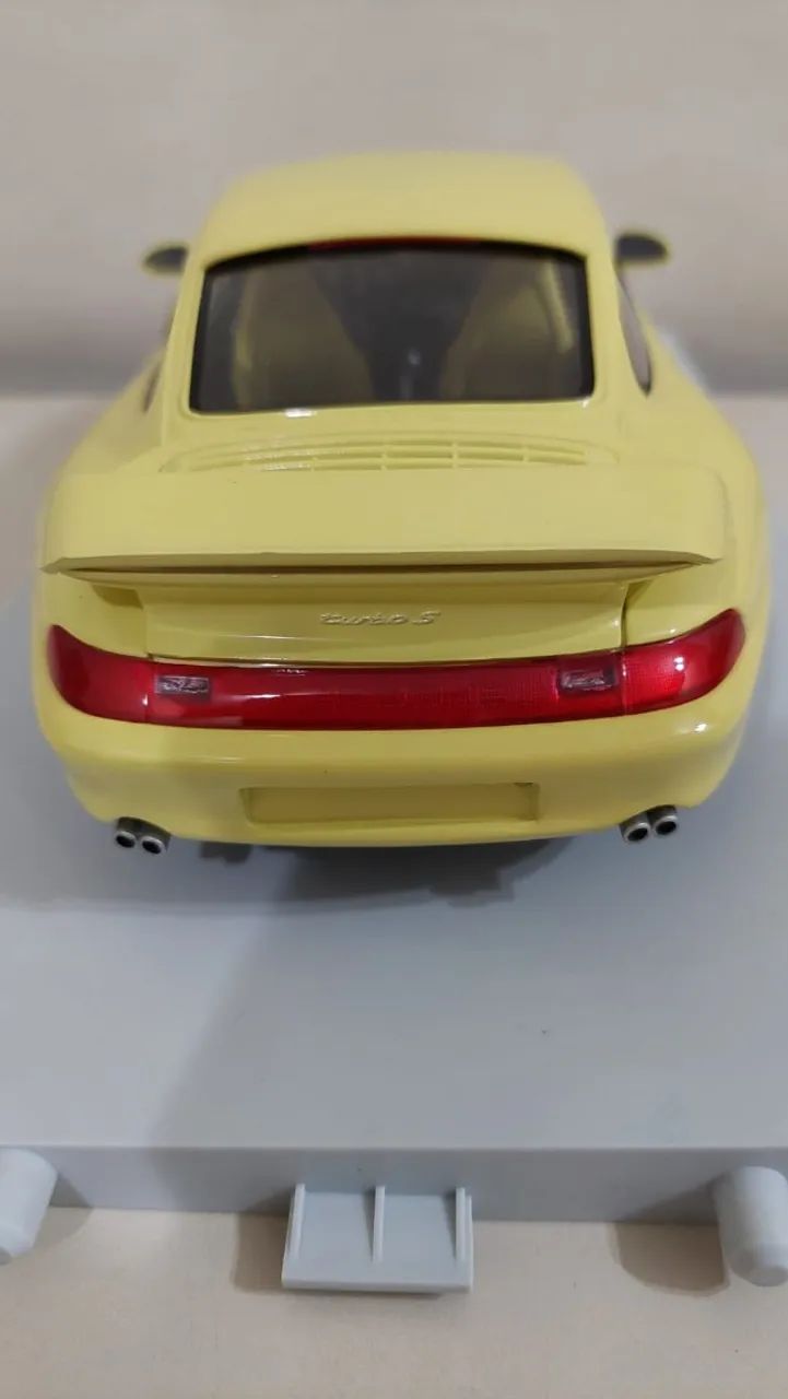 Porsche 911 Turbo S993 ミニカー 1/18UTmodels 1:18 Porsche 911 Turbo S (993)UT Models - Hobbies e coleções
