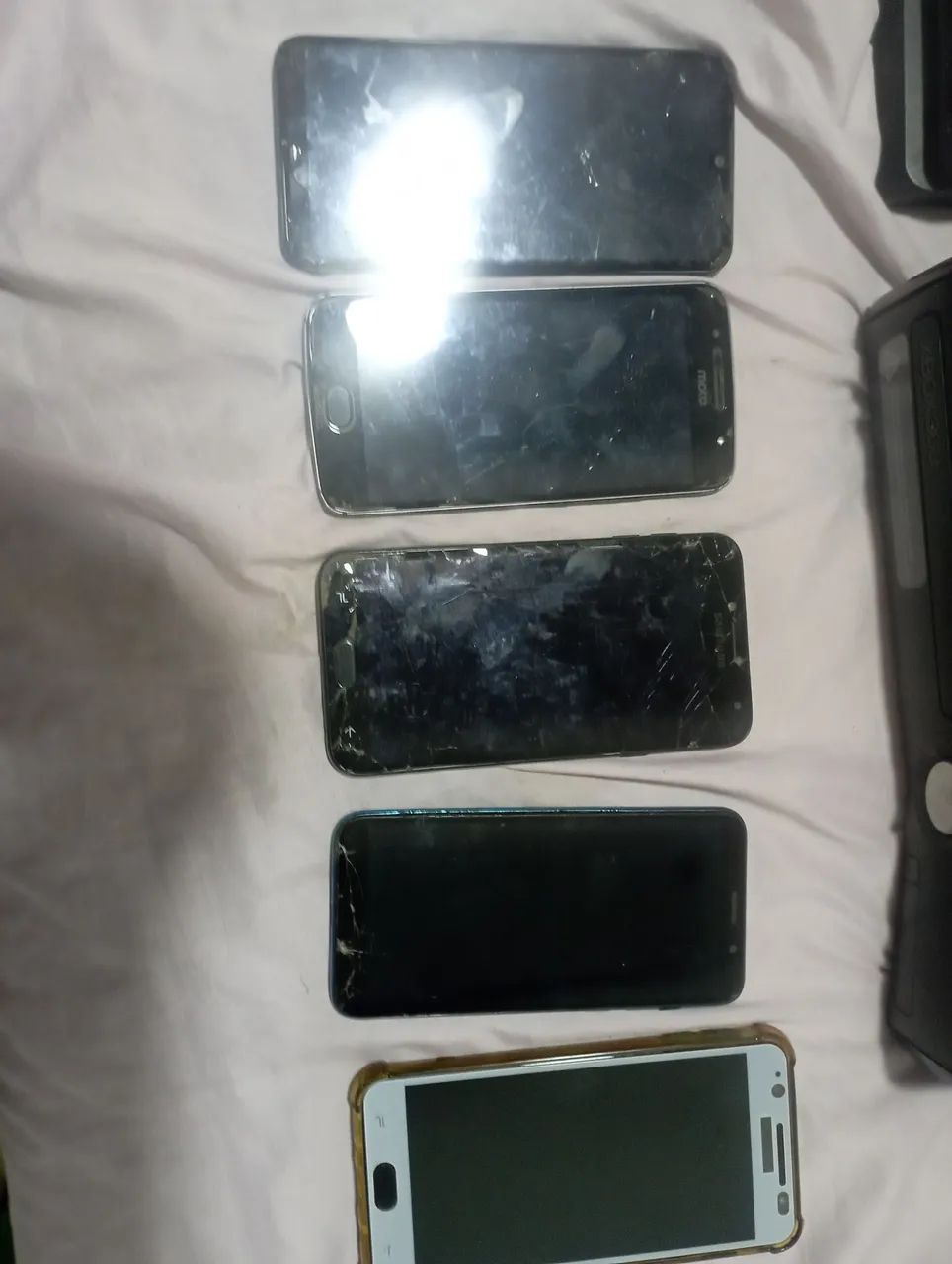 Celular com defeito 
