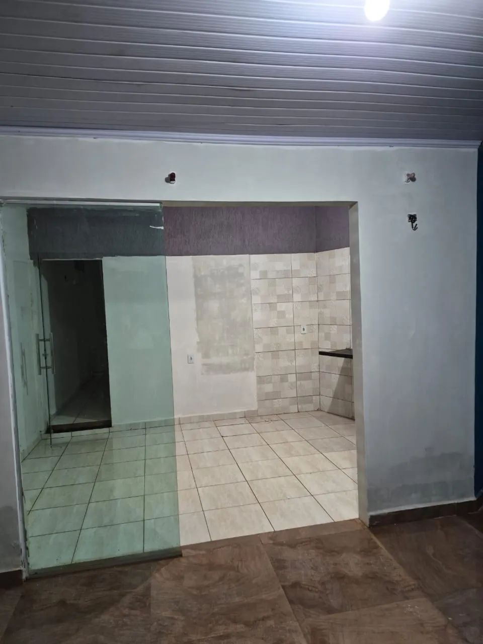 Aluga-se casa na 26 de setembro 