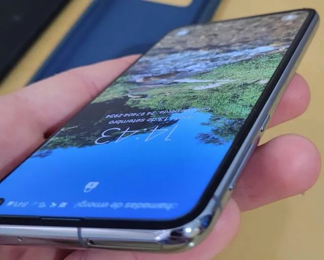 Samsung Galaxy S10e 128GB 6GB RAM - Impecável + Acessórios e Capas - Foto 4