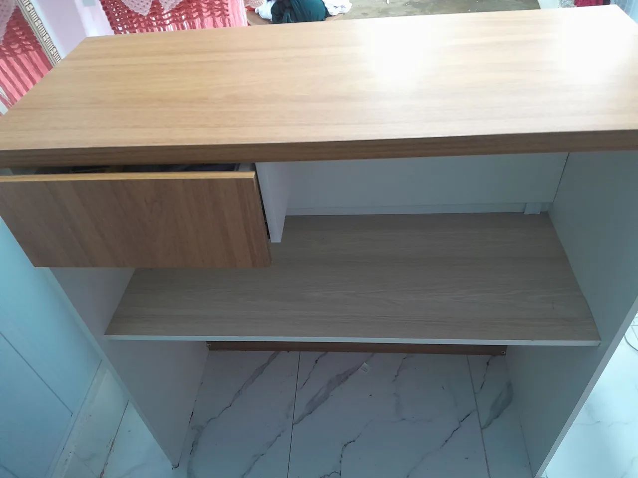 Vendo Balcão e Cabideiro de Loja - Foto 2