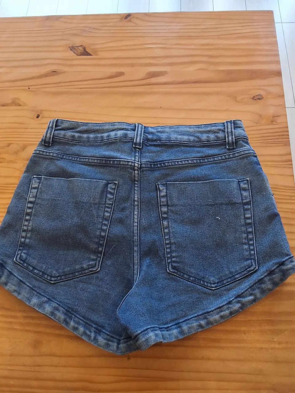Short jeans farm com elástano 40 azul - Foto 2