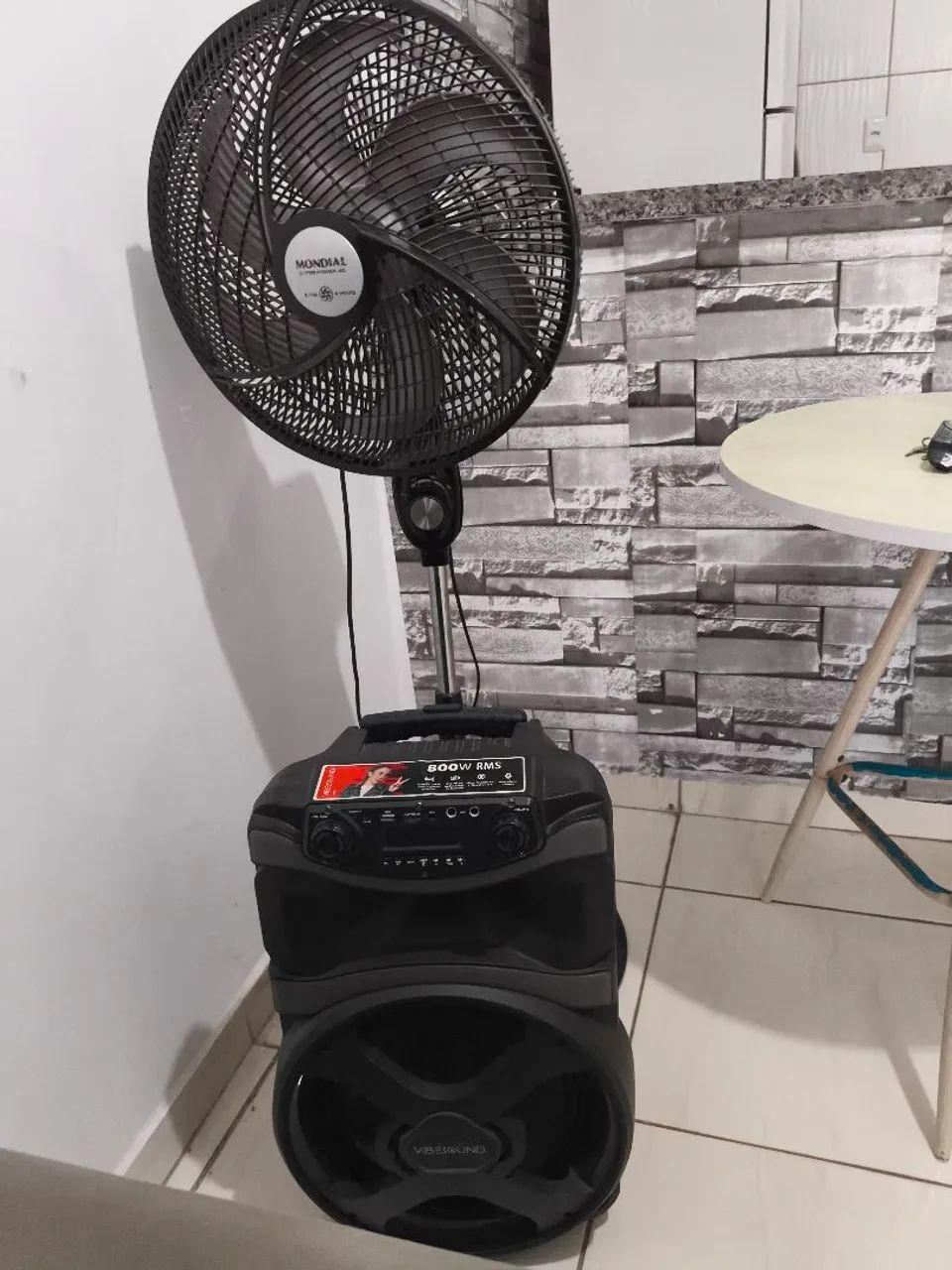 Vende-se Som e ventilador 