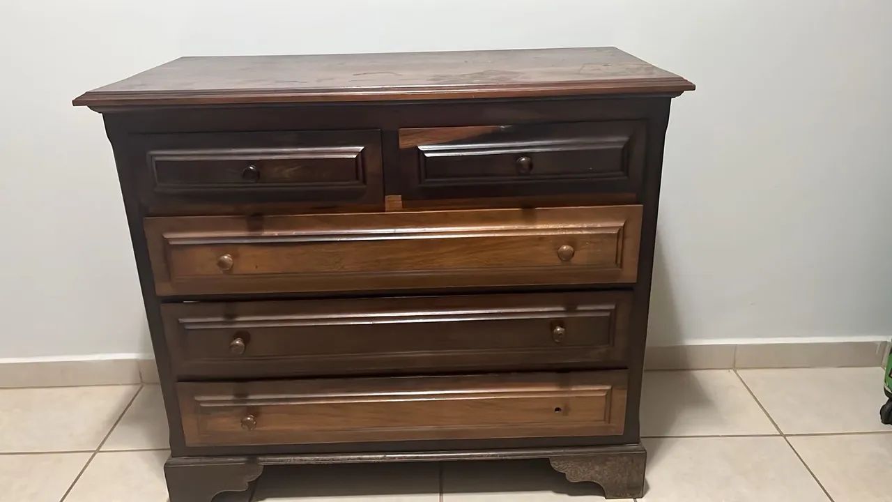 Cômoda de madeira MACIÇA