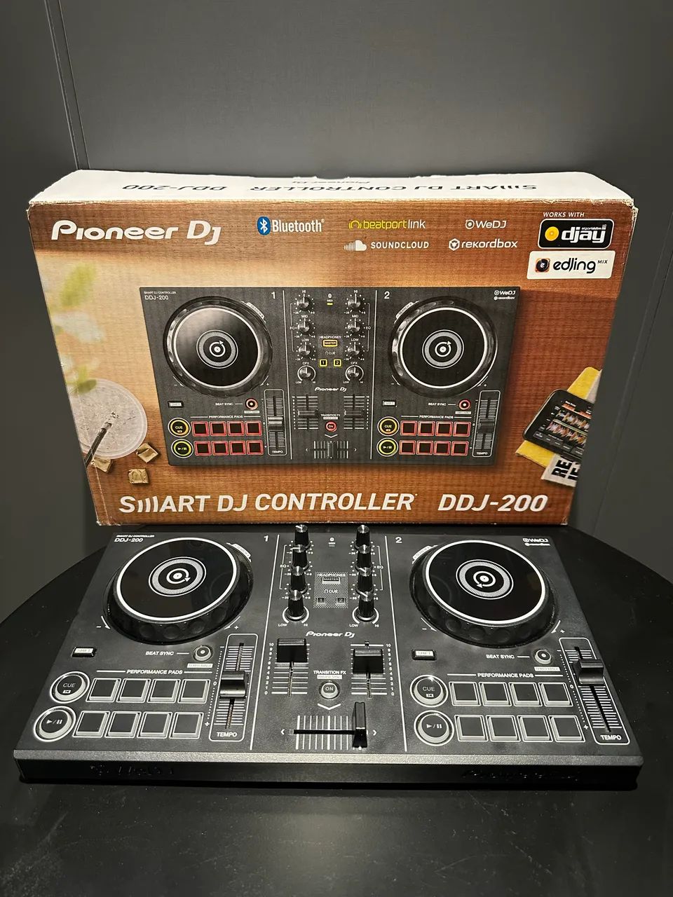 Controladora Pioneer DDJ 200 semi nova na caixa original