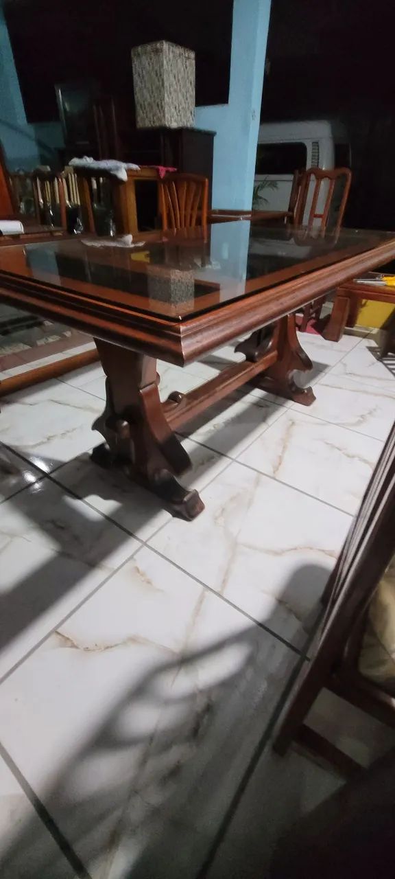 Mesa de madeira maciça 550,00 SÓ A MESA  - Foto 3