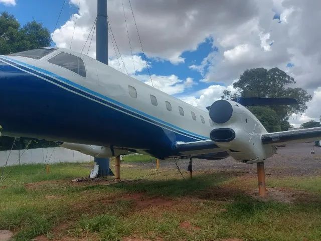 Avião brasilia embraer 120 33 lugares para decoração   - Foto 4
