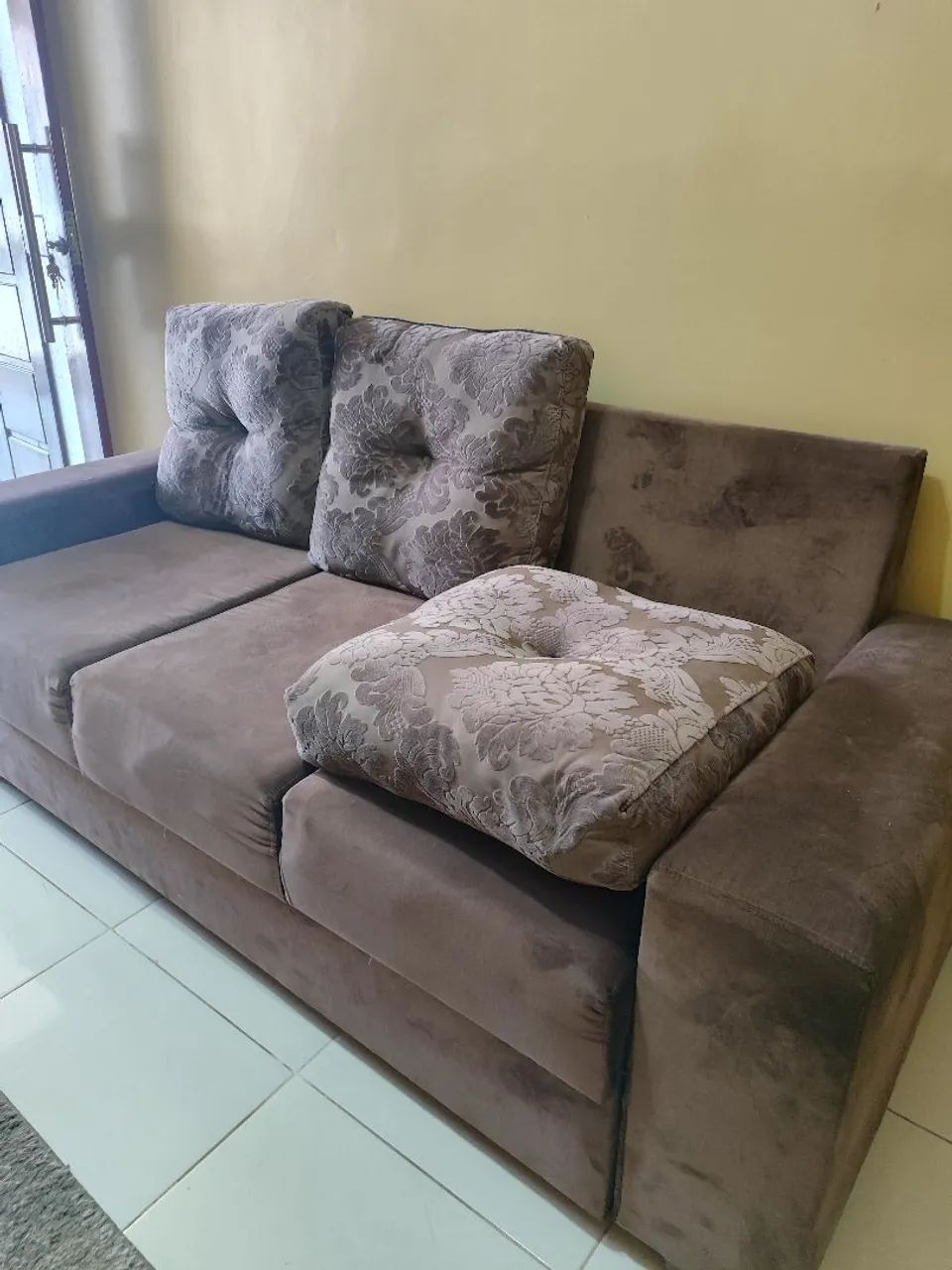 Sofá 3 lugares semi novo - Foto 3