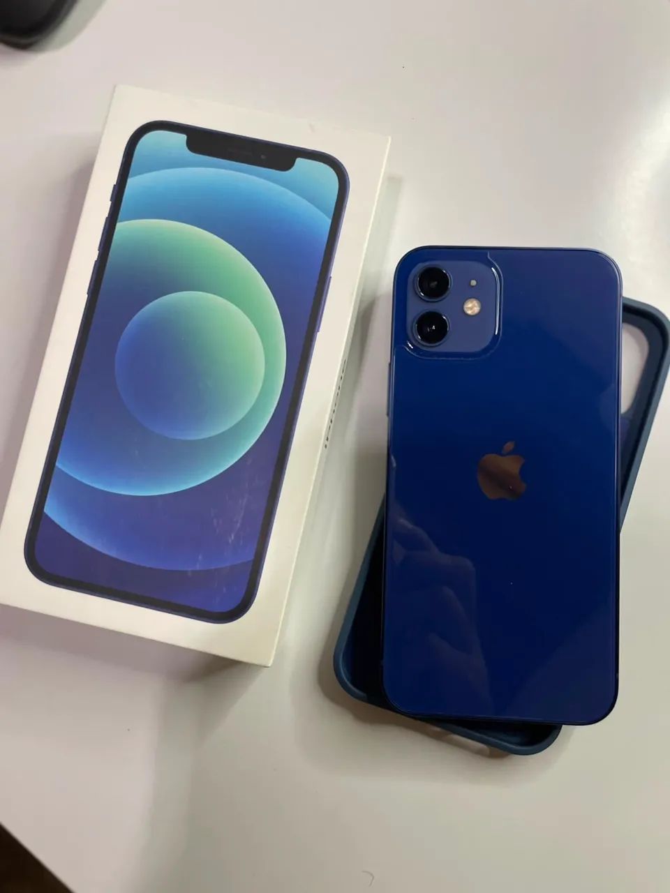 IPHONE 12