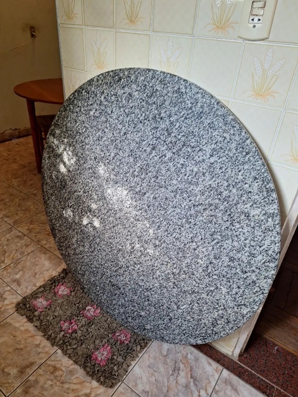 Tampo de mesa redondo (granito) - Foto 2