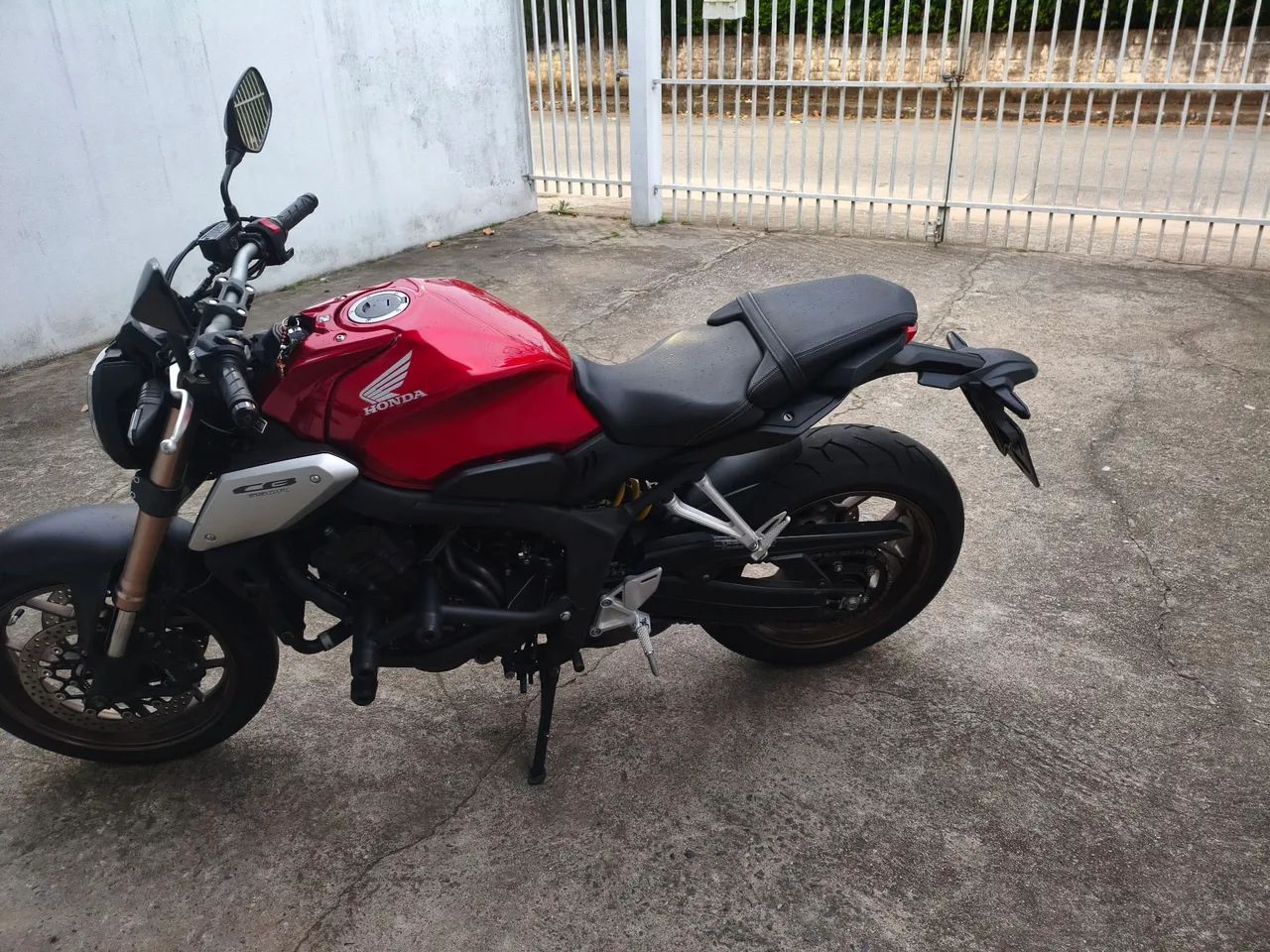 Cb 650r 2021