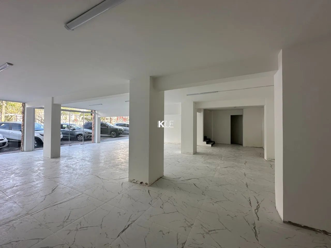 Ampla Loja Comercial à venda, no bairro Estreito, em Florianópolis SC!! - Foto 2