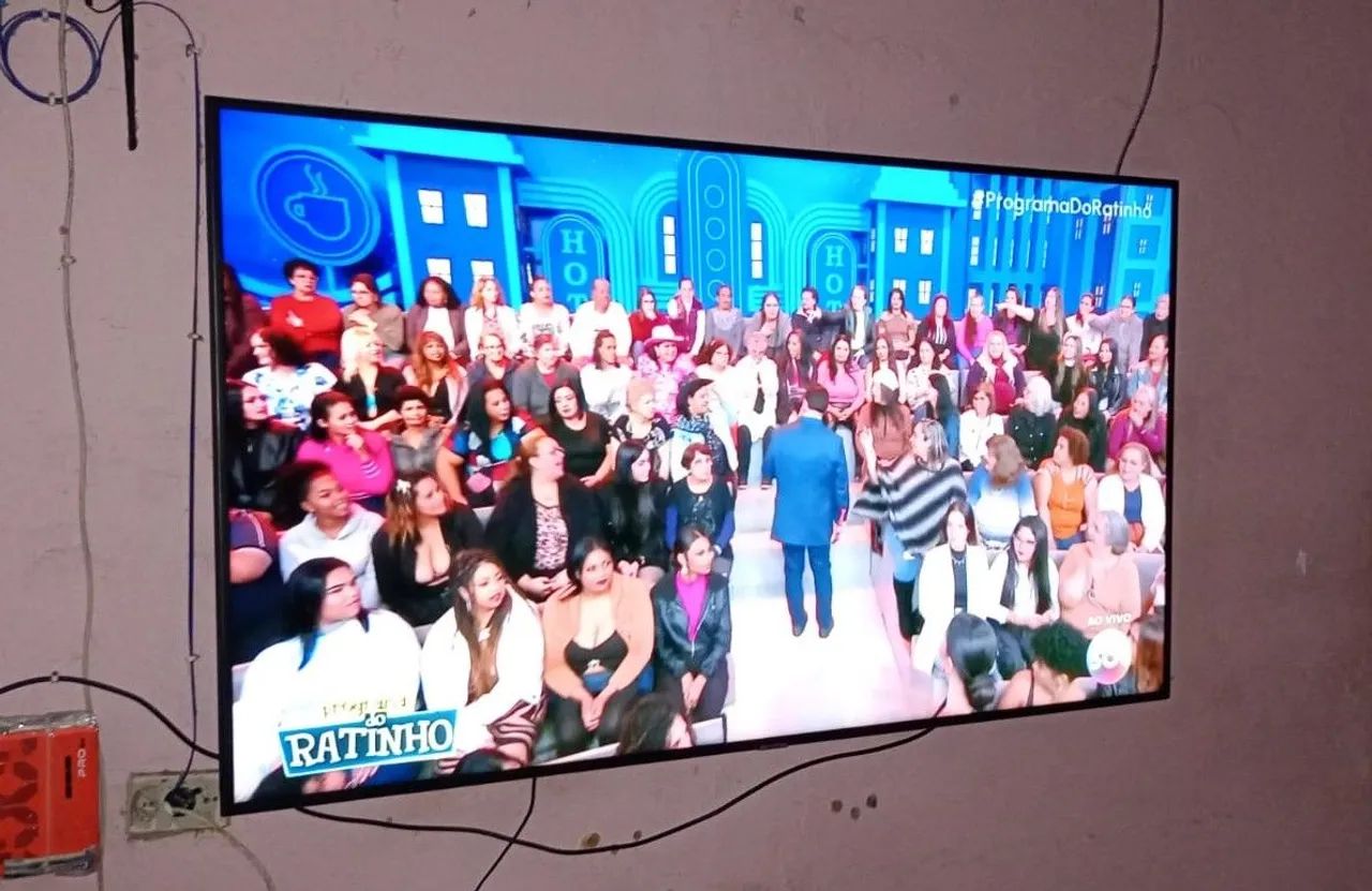 Smart TV Samsung 65 polegadas 4K  - Foto 3