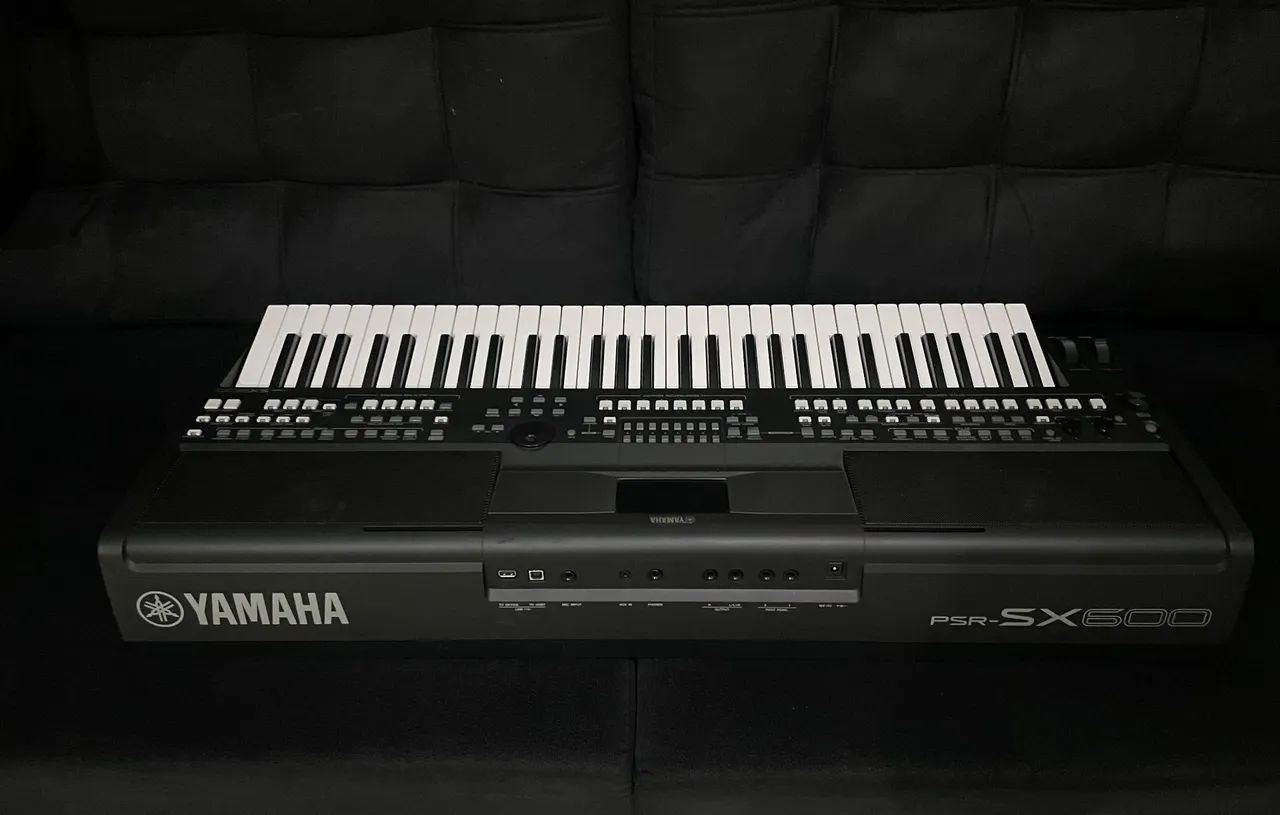 Teclado yamaha sx600 
