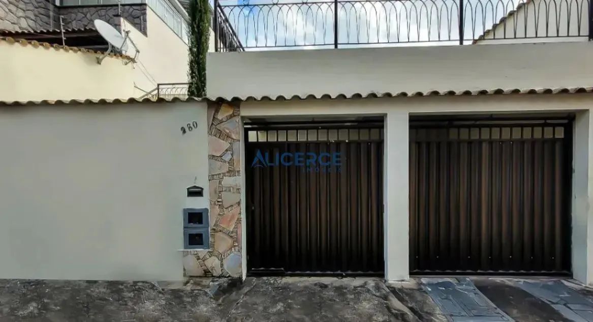 Casa 3 quartos - Teixeiras