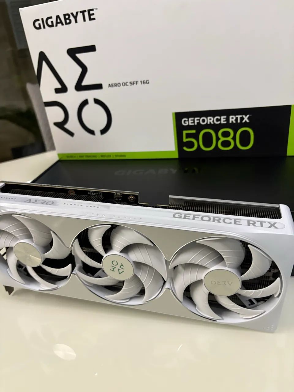 RTX 5080 AERO SFF 16gb  - Foto 5