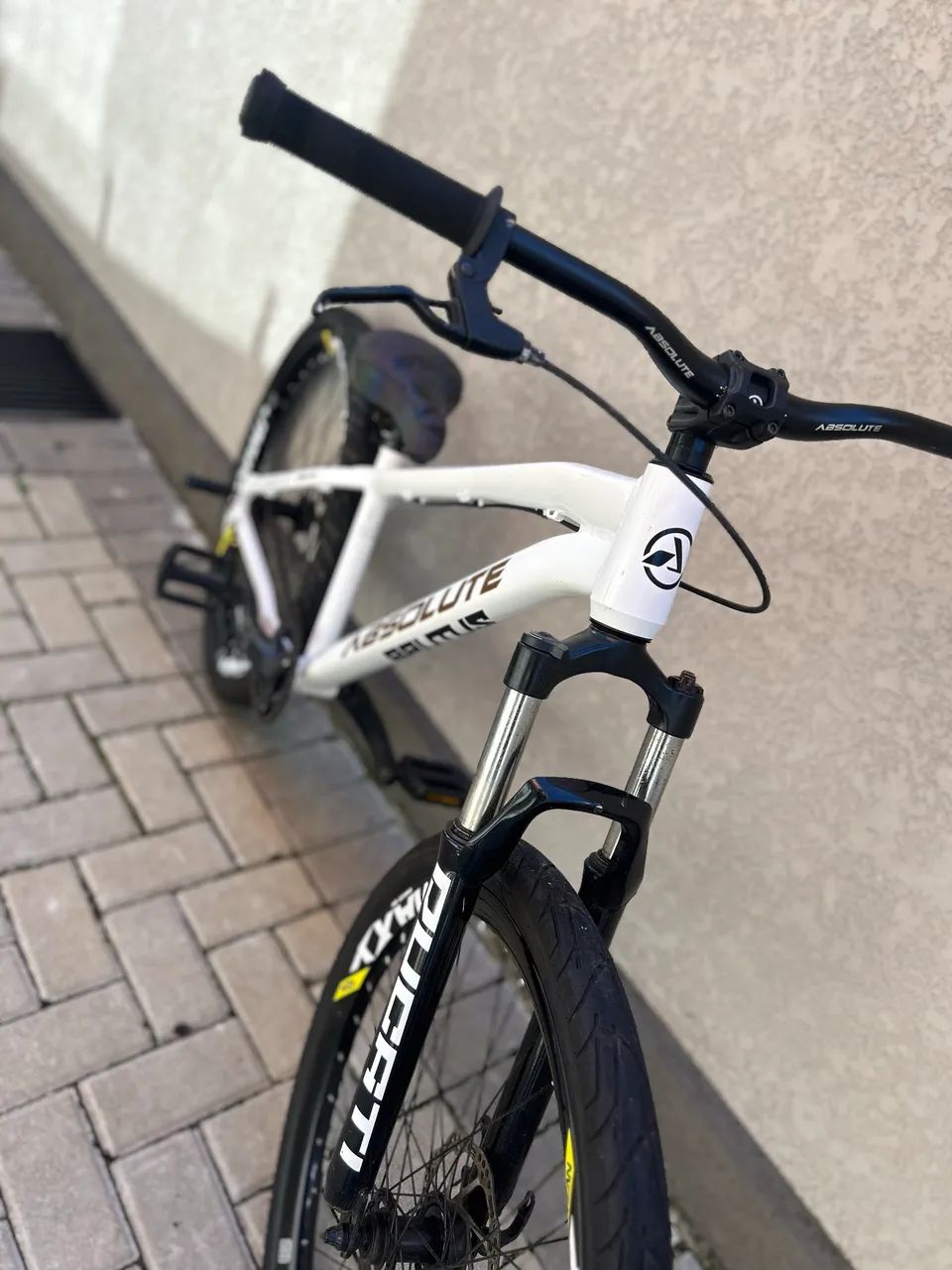 bicicleta Absolut Brutus  - Foto 2